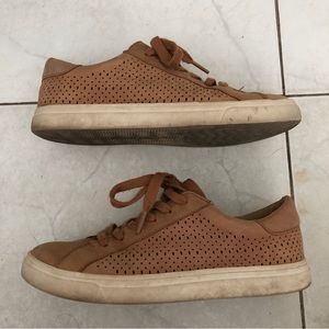 Lucky Brand Sneakers